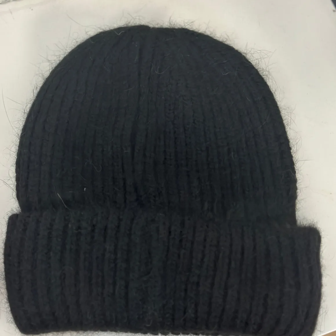 BONNET NOIR AIDEN EN LAINE