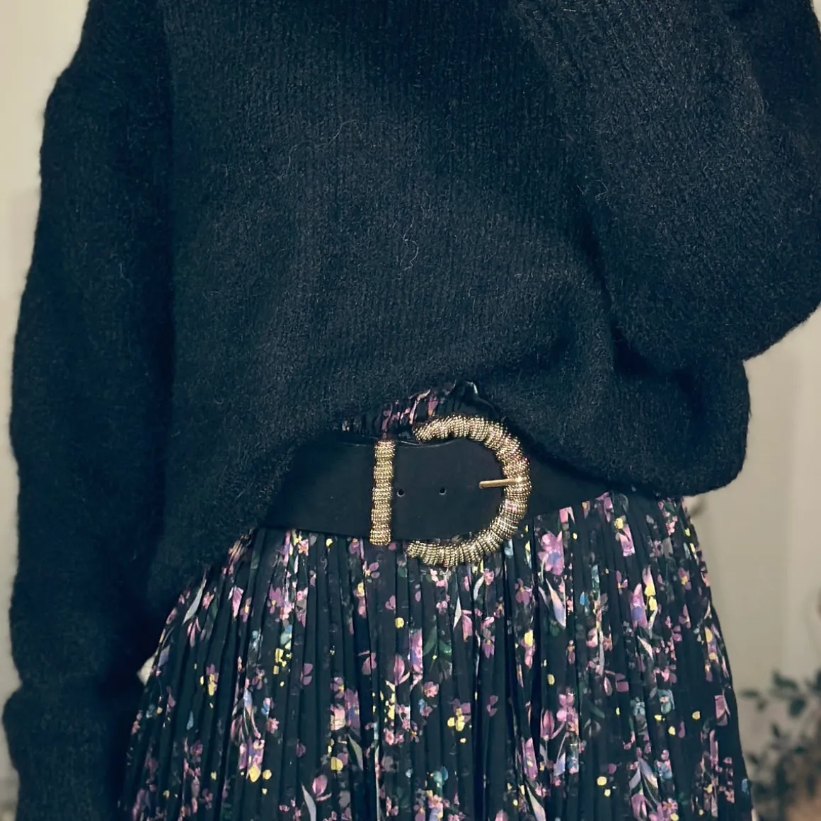 CEINTURE NOIRE ET DOREE JUNA