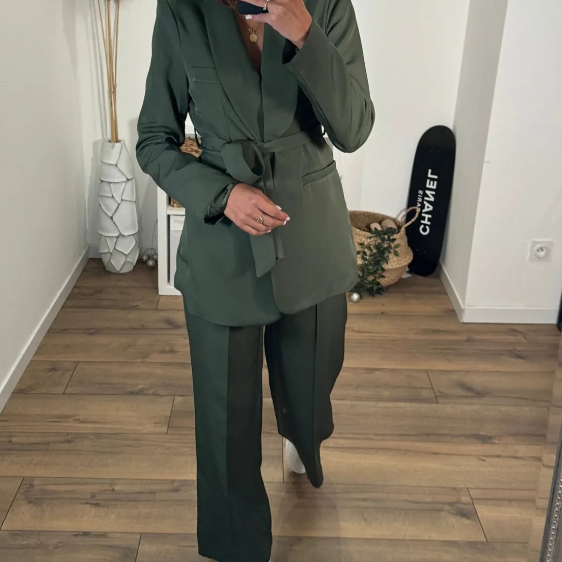 ensemble_blazer__pantalon_3.webp ENSEMBLE BLAZER + PANTALON KAKI KENZO