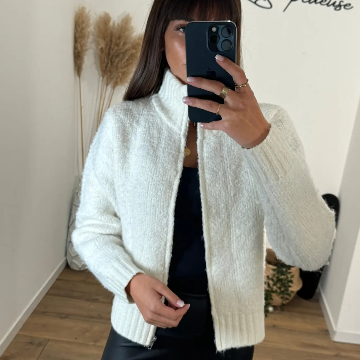 gilet_blanc_manae_2.webp GILET BLANC MANAE