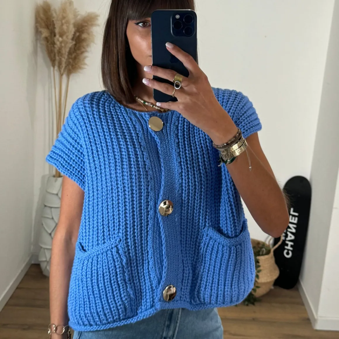 GILET MAILLES BLEU BOUTONS DORES TAHO