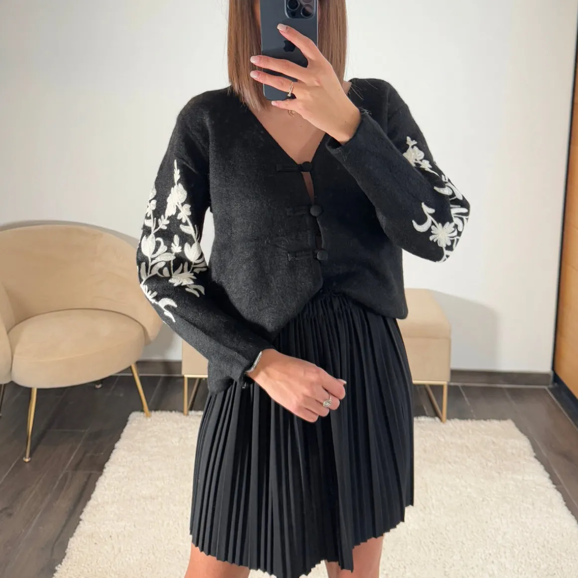 GILET NOIR FLEUR BLANCHE ANGEL