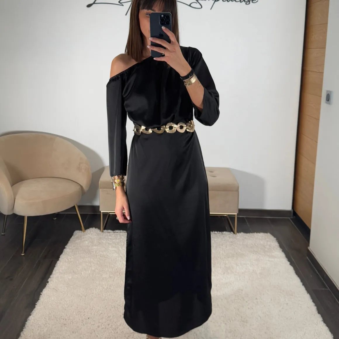 ROBE ASYMETRIQUE NOIRE EMMY