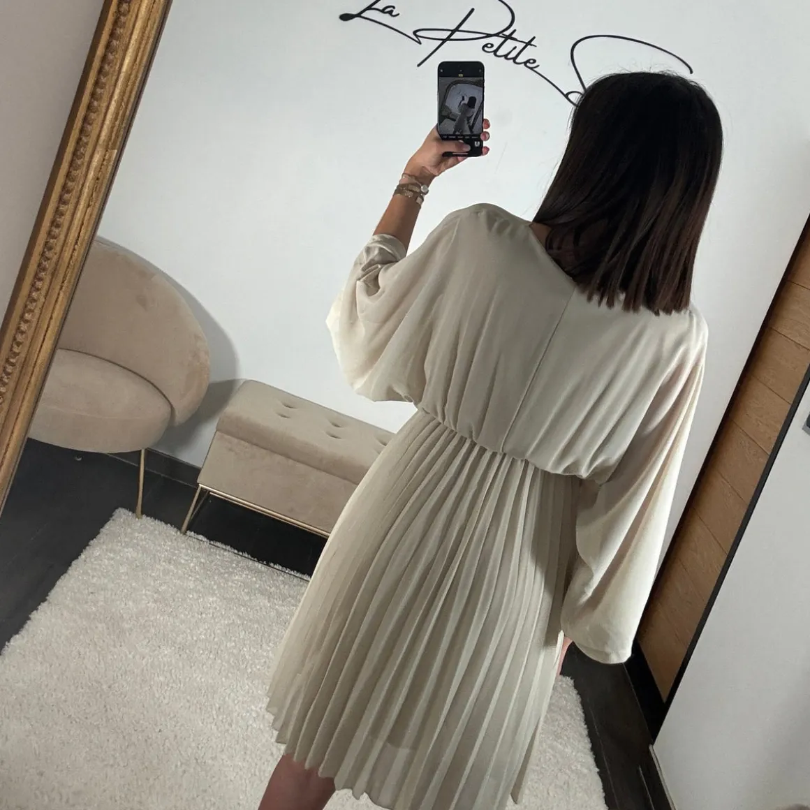 robe_courte_beige_astrid_4.webp ROBE COURTE BEIGE ASTRID