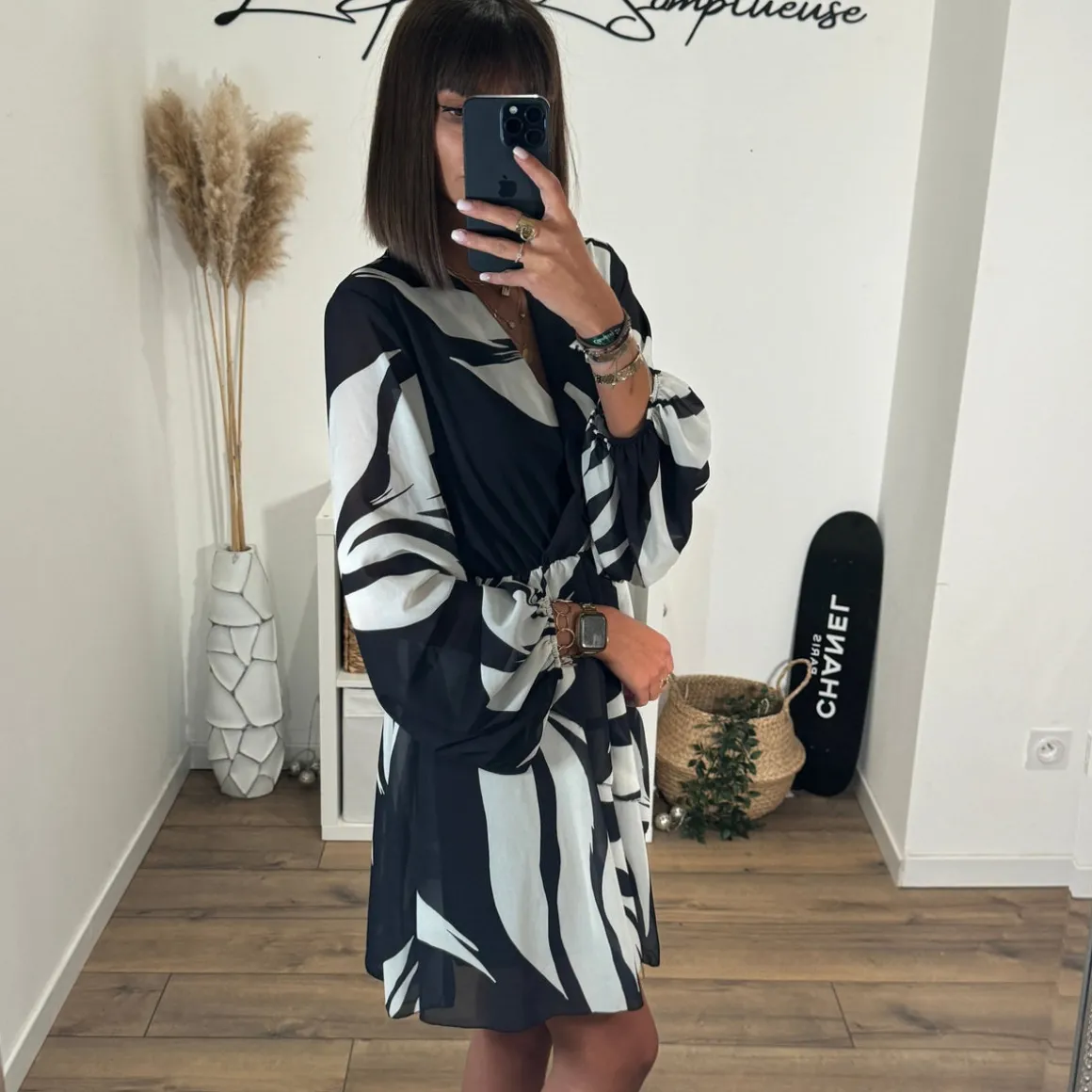 ROBE NOIRE ET BLANCHE ARIANA