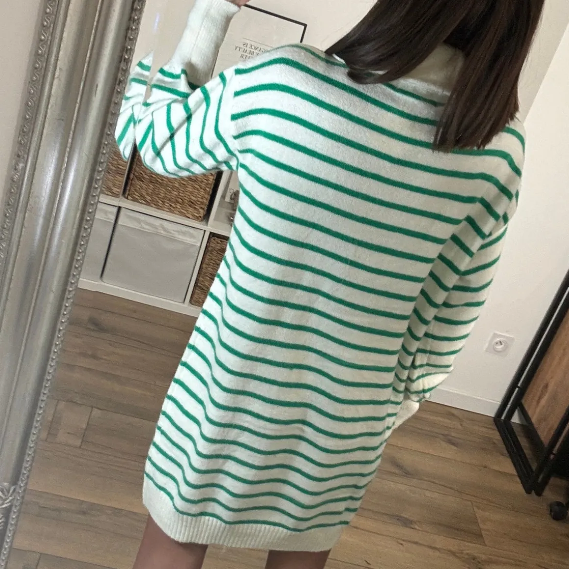 robe_pull_beige_et_vert_r_3.webp ROBE PULL BEIGE ET VERT RITA