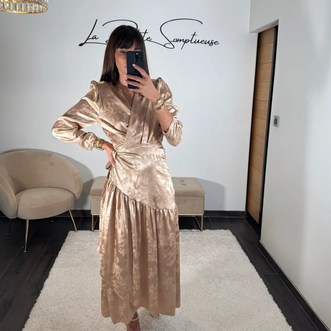 ROBE SATIN FLOWER BEIGE ZANYA