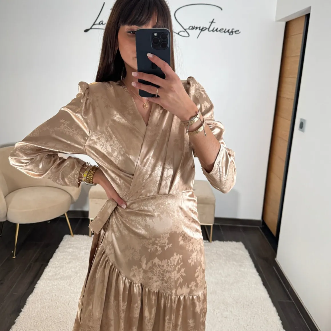 robe_satin_flower_beige_z_2.webp ROBE SATIN FLOWER BEIGE ZANYA