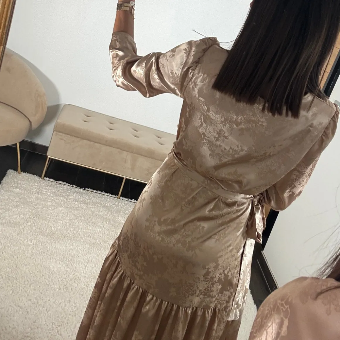 robe_satin_flower_beige_z_4.webp ROBE SATIN FLOWER BEIGE ZANYA