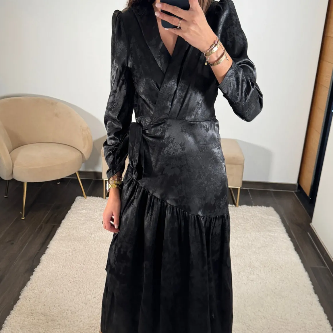 ROBE SATIN FLOWER NOIRE ZANYA