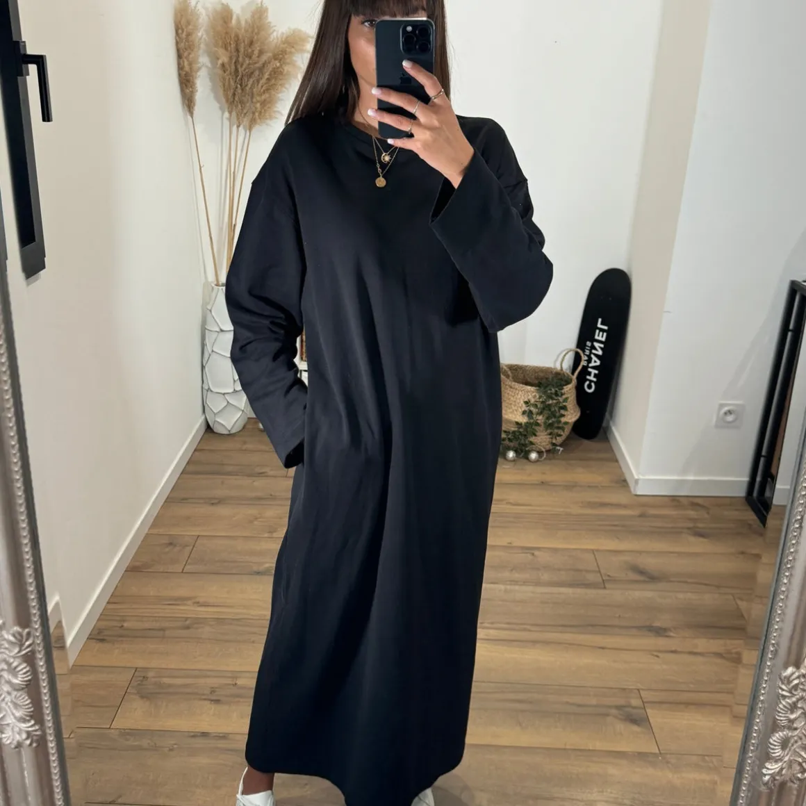 ROBE SWEAT NOIRE MEGANE