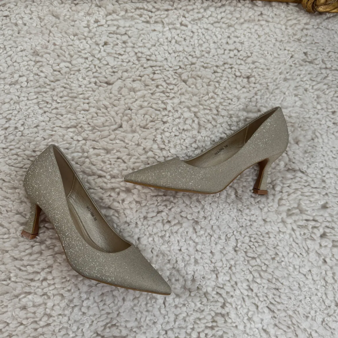 TALONS DOREES AGATHA