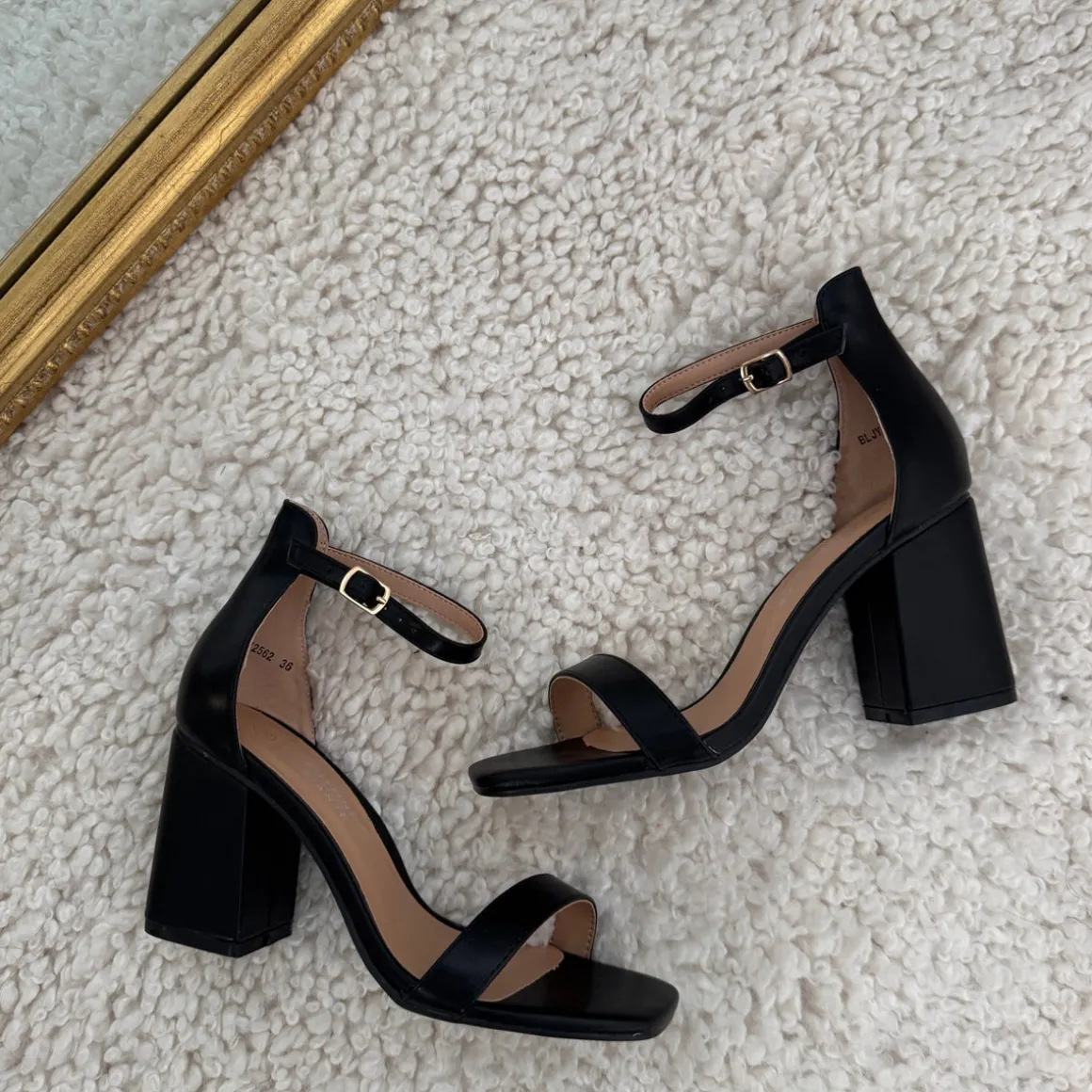 TALONS NOIRS NOHAM