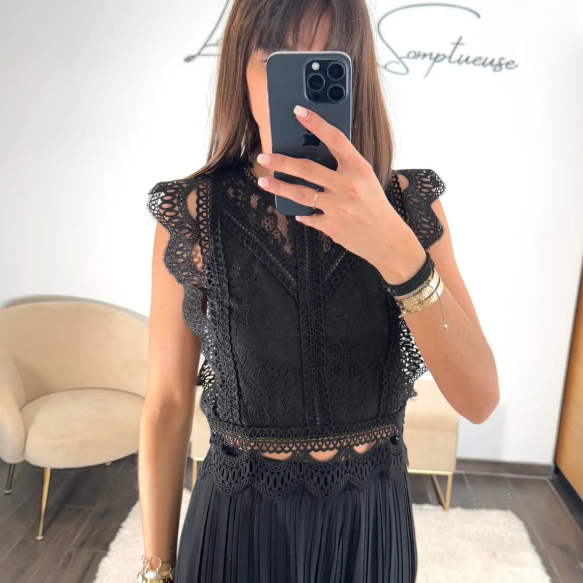 TOP BRODERIE NOIR LEONIE