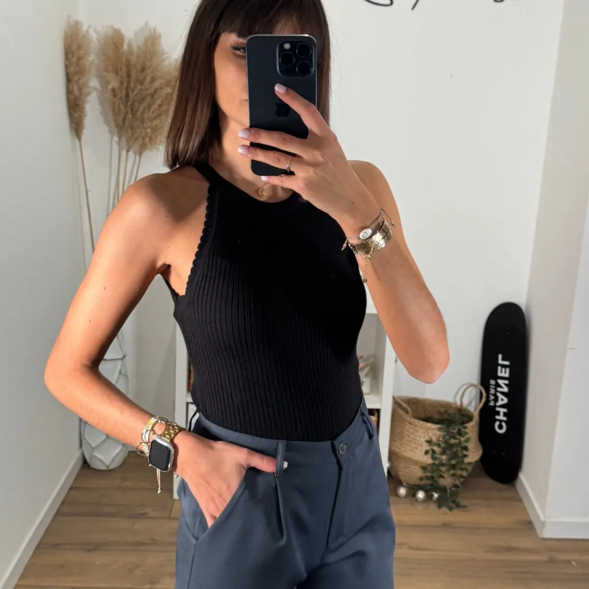 TOP NOIR AGHNA
