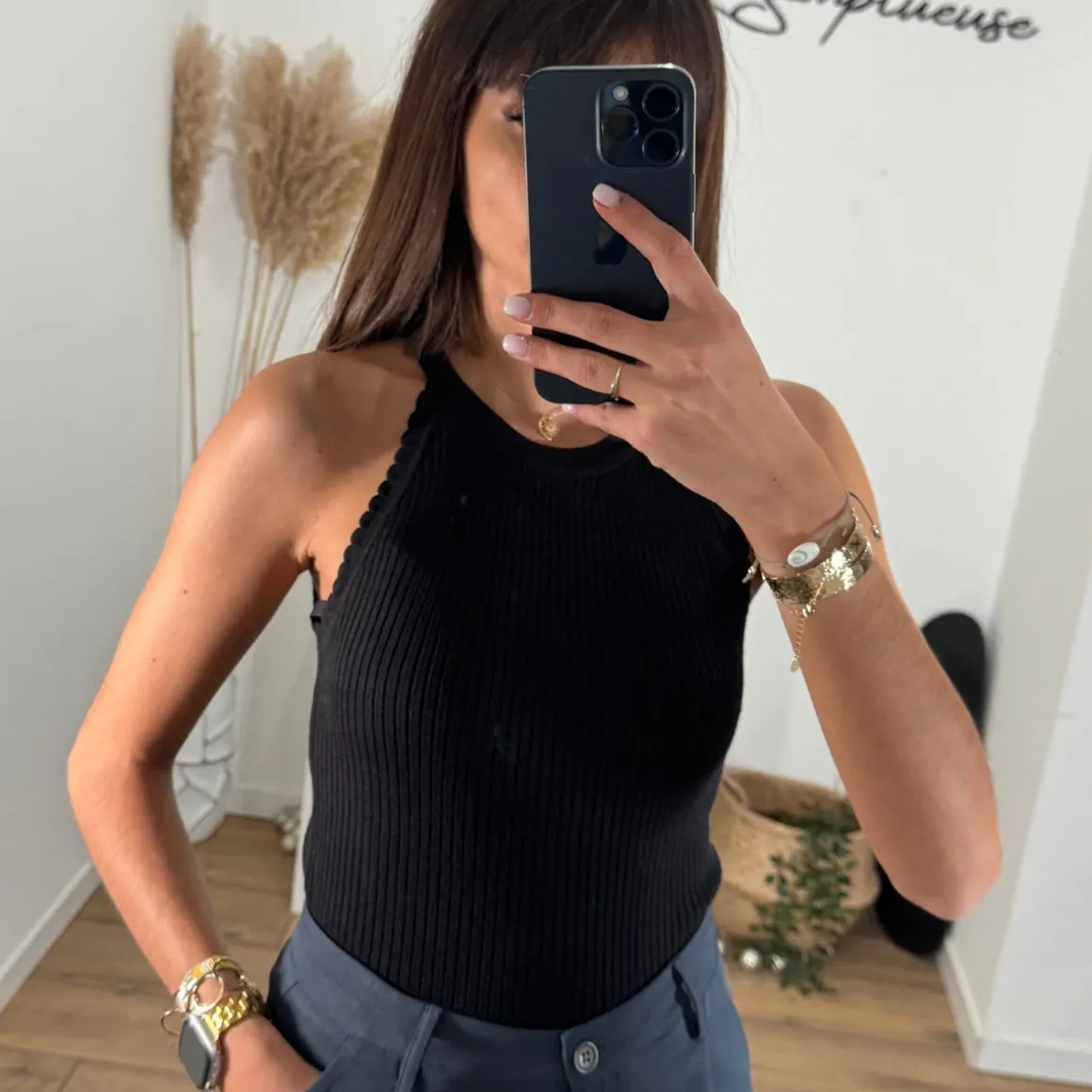 TOP NOIR AGHNA
