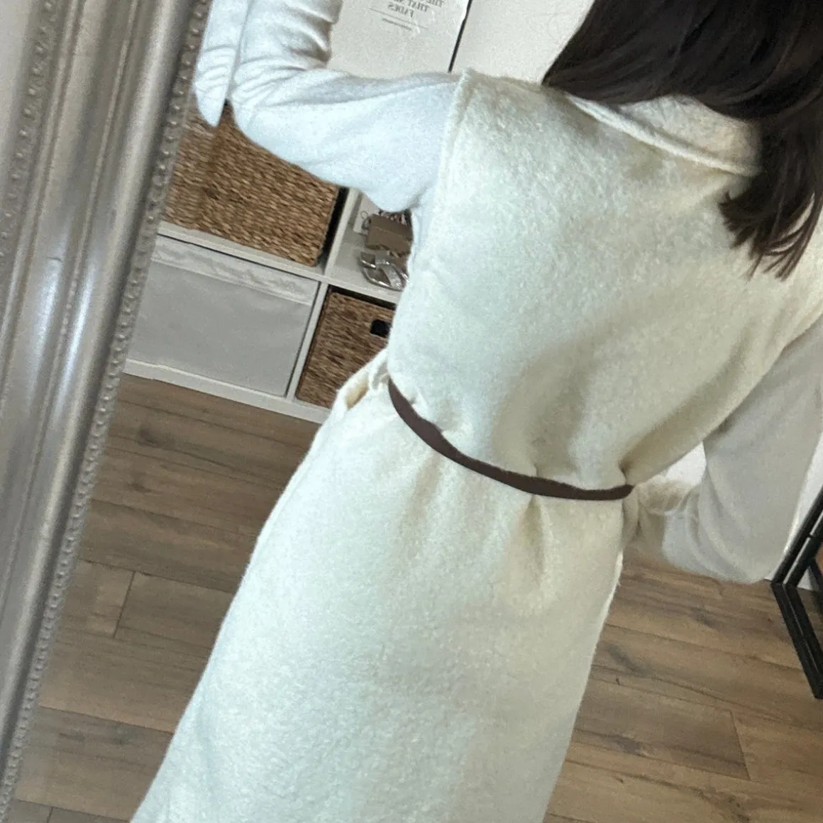 veste_beige_sans_manche_s_2.webp VESTE BEIGE SANS MANCHE SARA