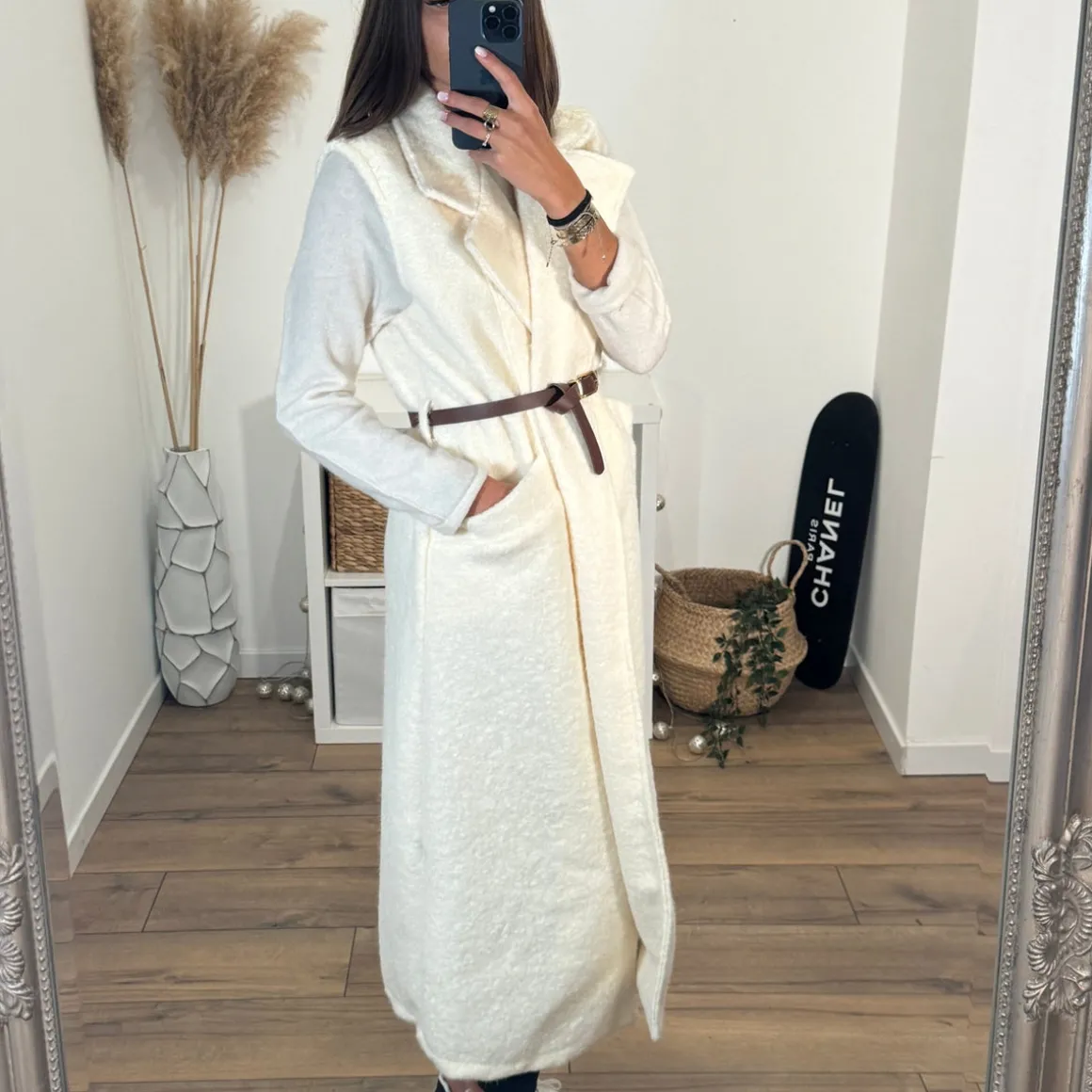 veste_beige_sans_manche_s_6.webp VESTE BEIGE SANS MANCHE SARA